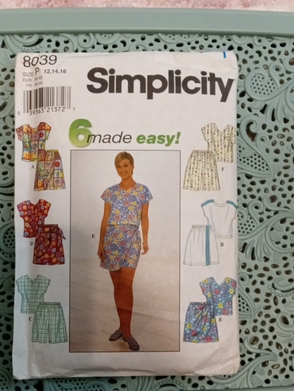 Simplicity Pattern #8039 Shirt Paired With Shorts Or Skort. New, Never Cut.